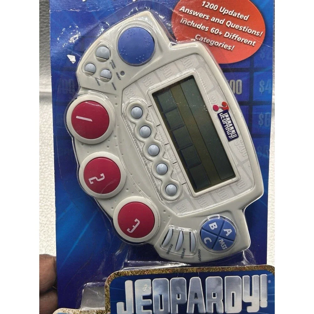 2005 Hasbro Parker Brothers Jeopardy Handheld Game 2nd Edition VTG